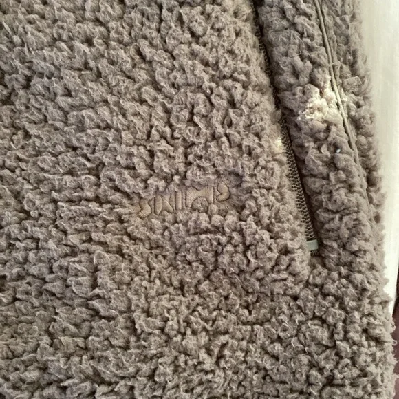 NWT SKIMS Teddy Jogger - Picture 6 of 8